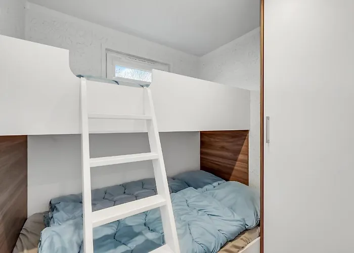 Дом отдыха 2 Bedroom In *