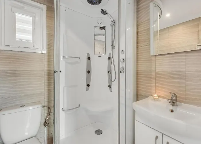 2 Bedroom In Vakantiehuis Ulfborg